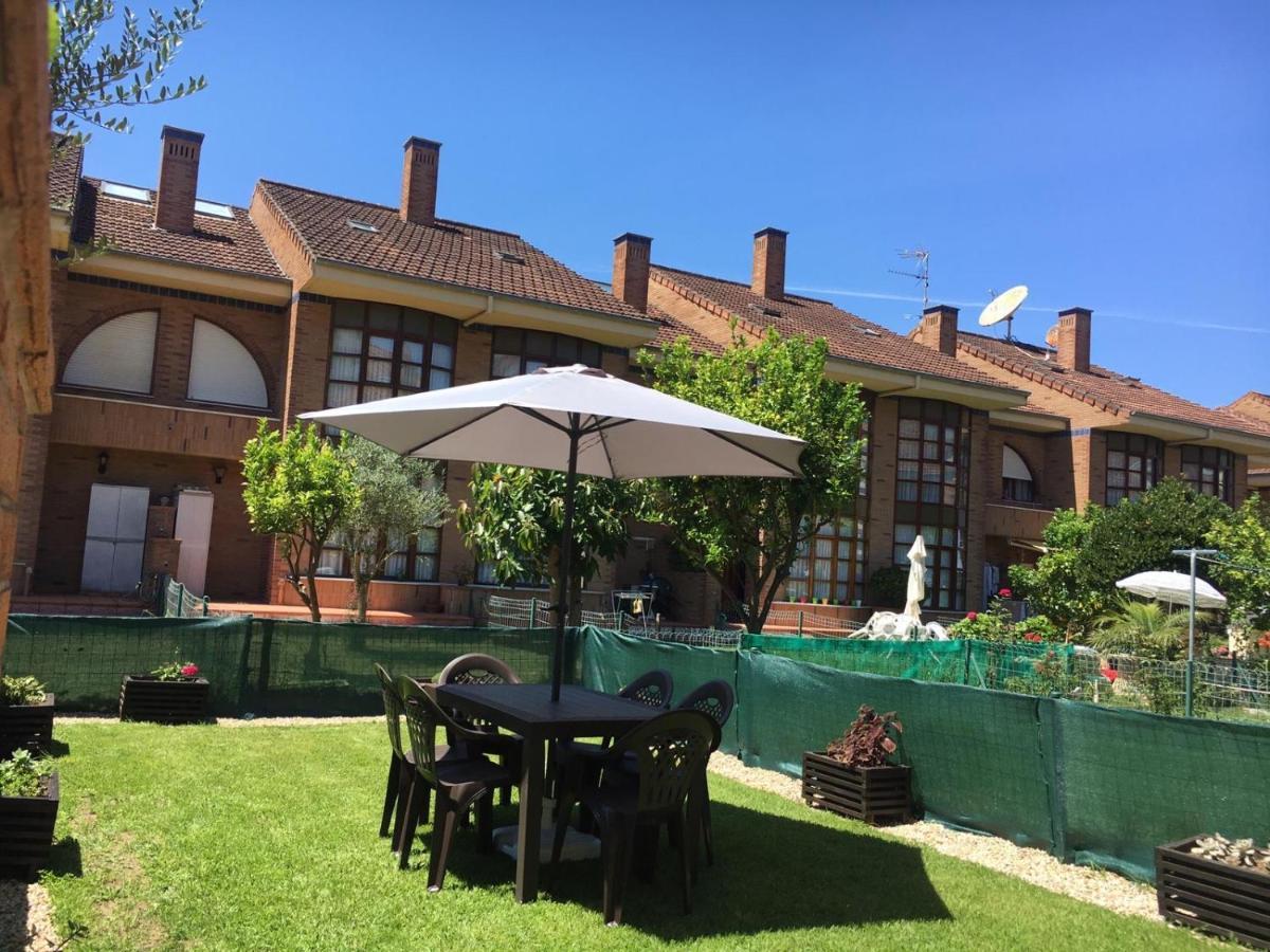 Chalet En Laredo Cerca De La Playa. Villa Exterior foto